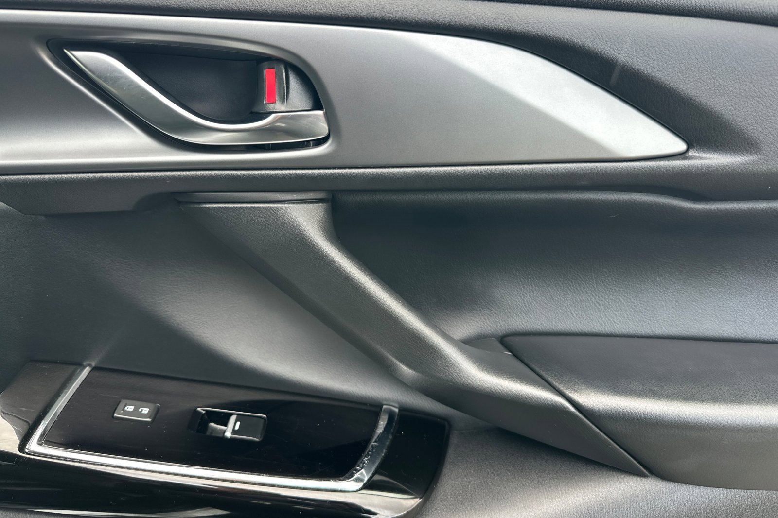 Used 2023 MAZDA CX-9 Touring image 21