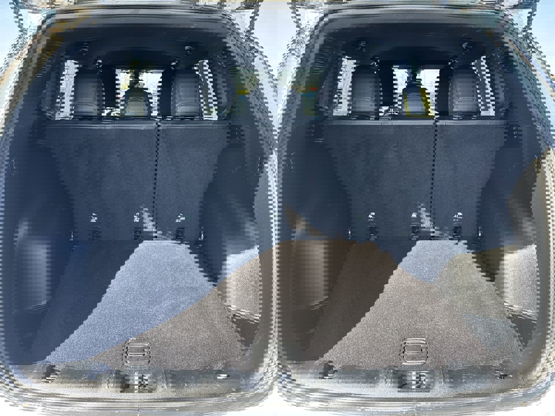 Used 2025 Jeep Compass Latitude w/ Altitude Special Edition image 24