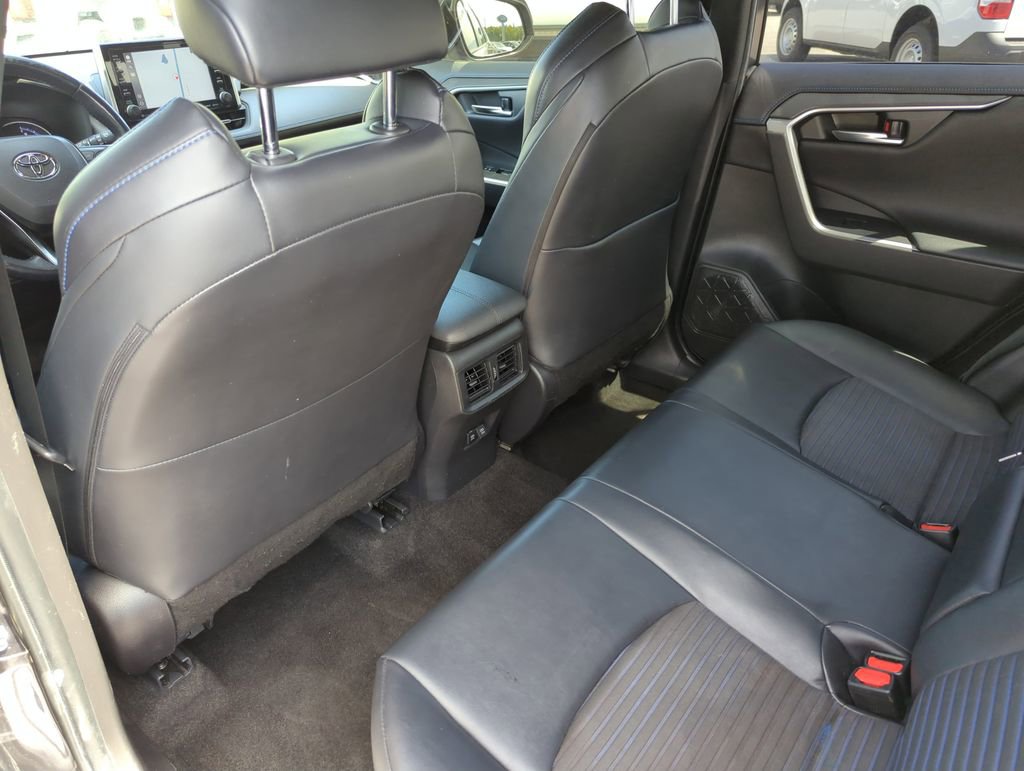Used 2020 Toyota RAV4 XSE w/ XSE Grade Weather Package AWD/4WD image 29