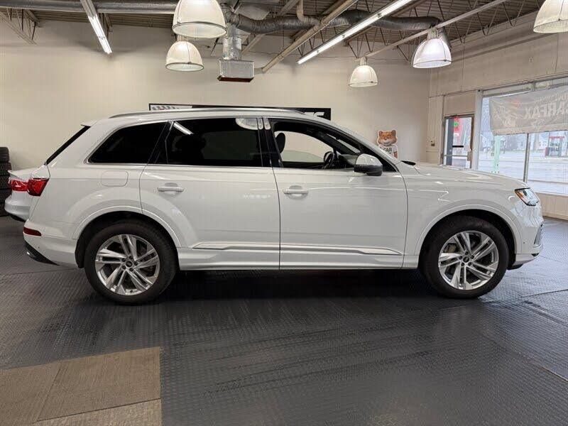 Used 2021 Audi Q7 3.0T Premium Plus w/ Executive Package AWD/4WD image 12