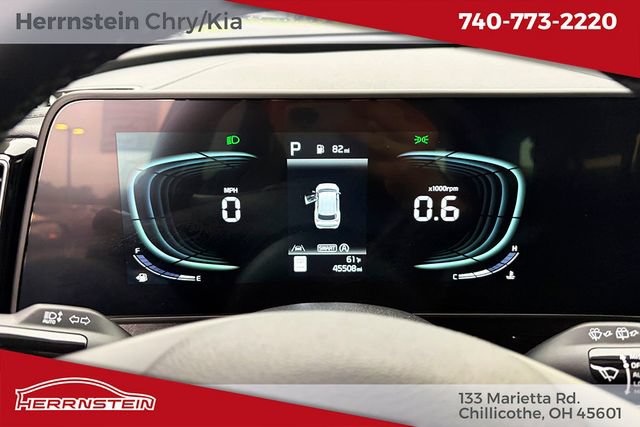 Used 2025 Kia Sportage EX AWD/4WD image 15