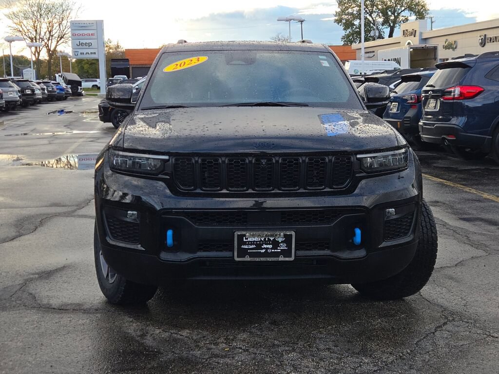 Used 2023 Jeep Grand Cherokee Trailhawk w/ Luxury Tech Group III AWD/4WD image 6