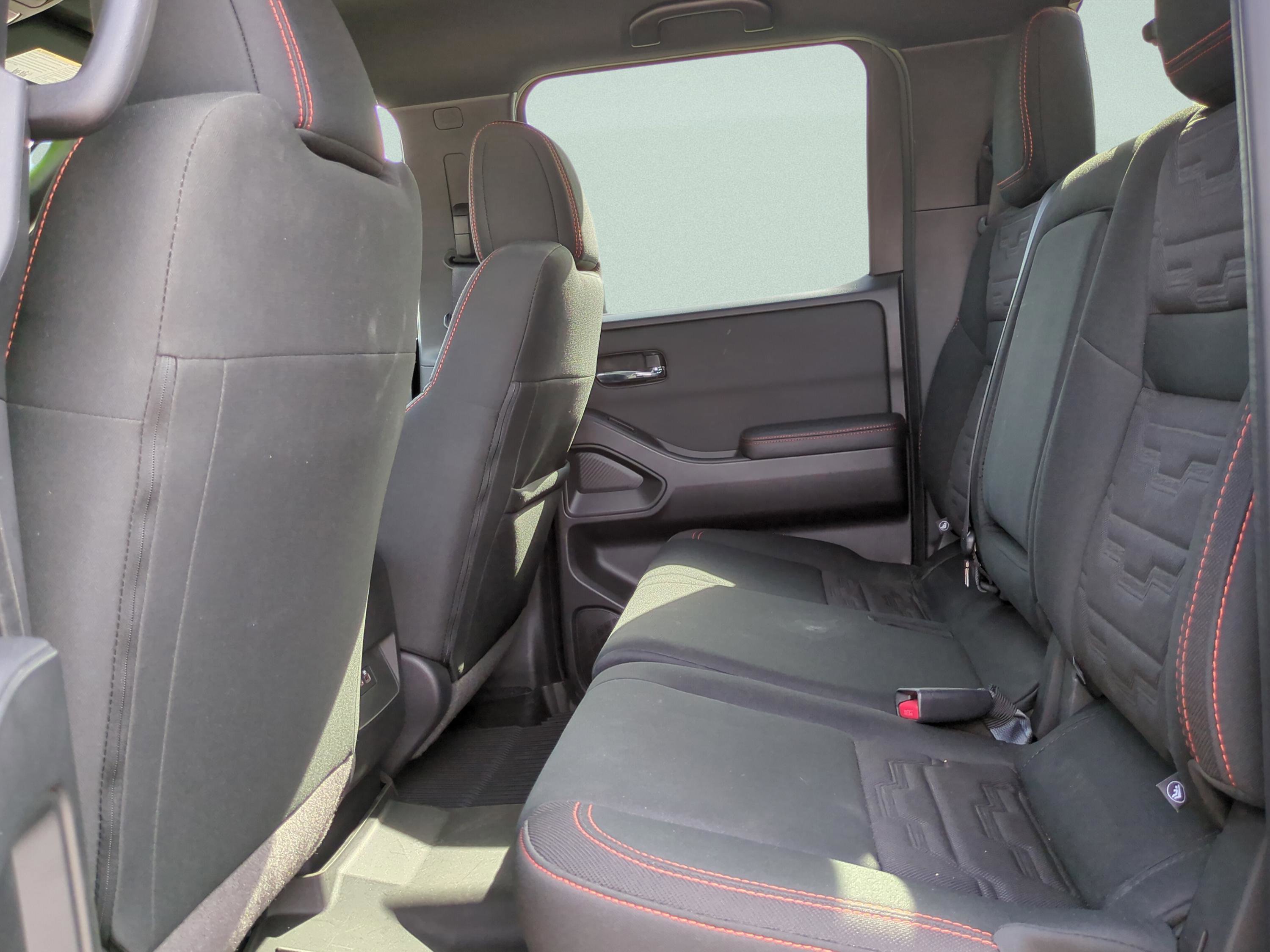 Used 2024 Nissan Frontier PRO-4X w/ Technology Package image 10