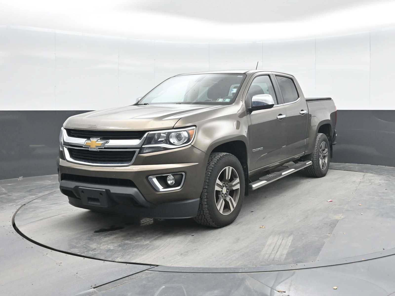 Used 2016 Chevrolet Colorado LT w/ Luxury Package, Chrome AWD/4WD image 5