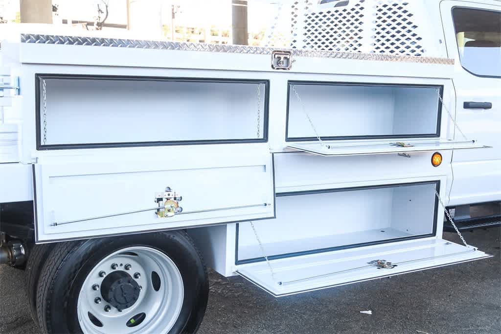 New 2026 Ford F450 XL w/ XL Chrome Package RWD image 15