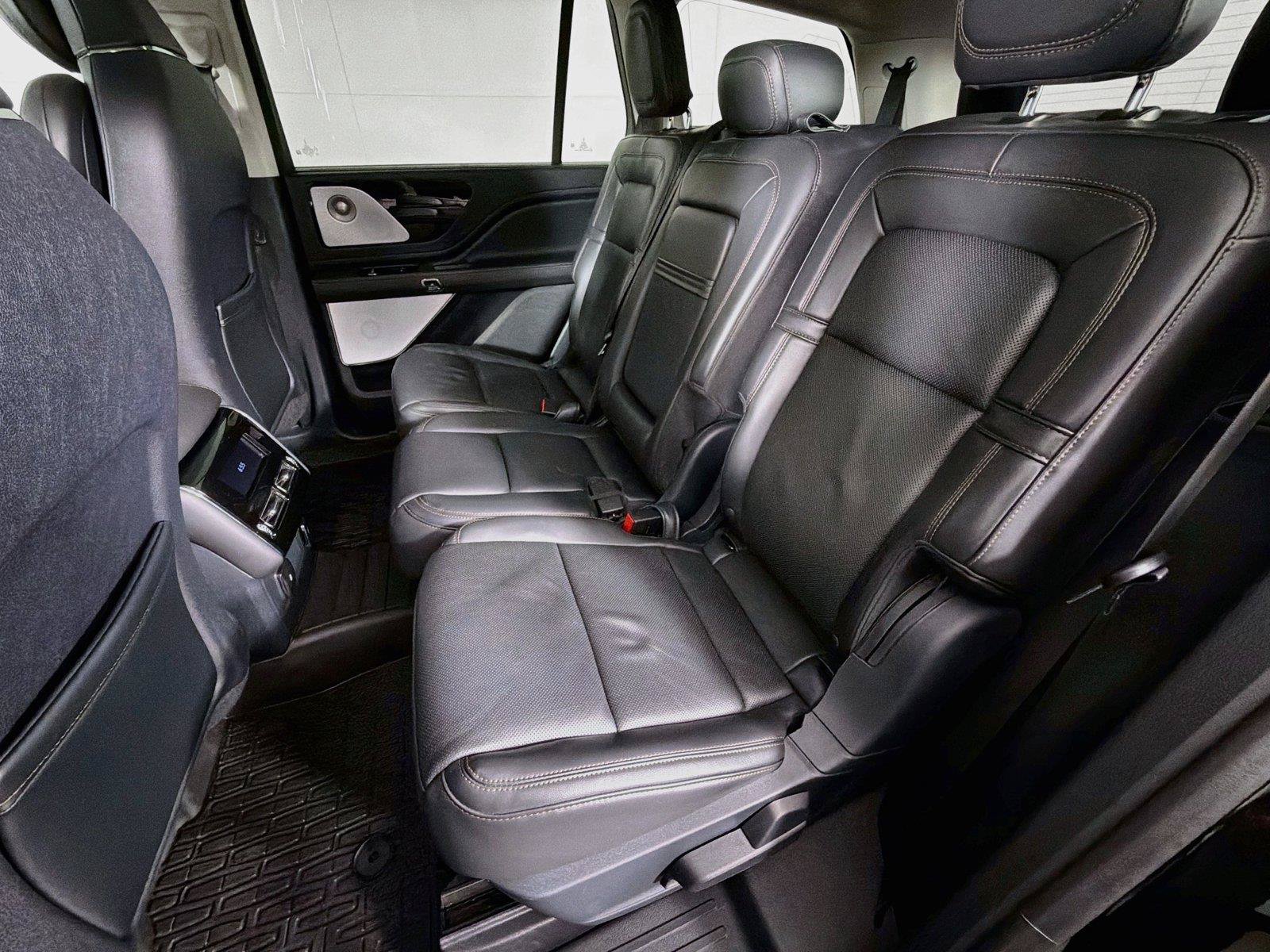 Used 2025 Lincoln Aviator Reserve w/ Equipment Group 201A AWD/4WD image 26