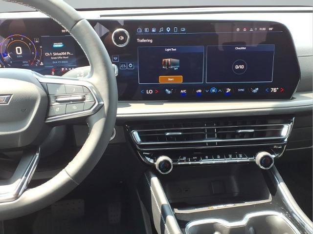 Used 2025 Chevrolet Traverse LT w/ Midnight/Sport Edition FWD image 6
