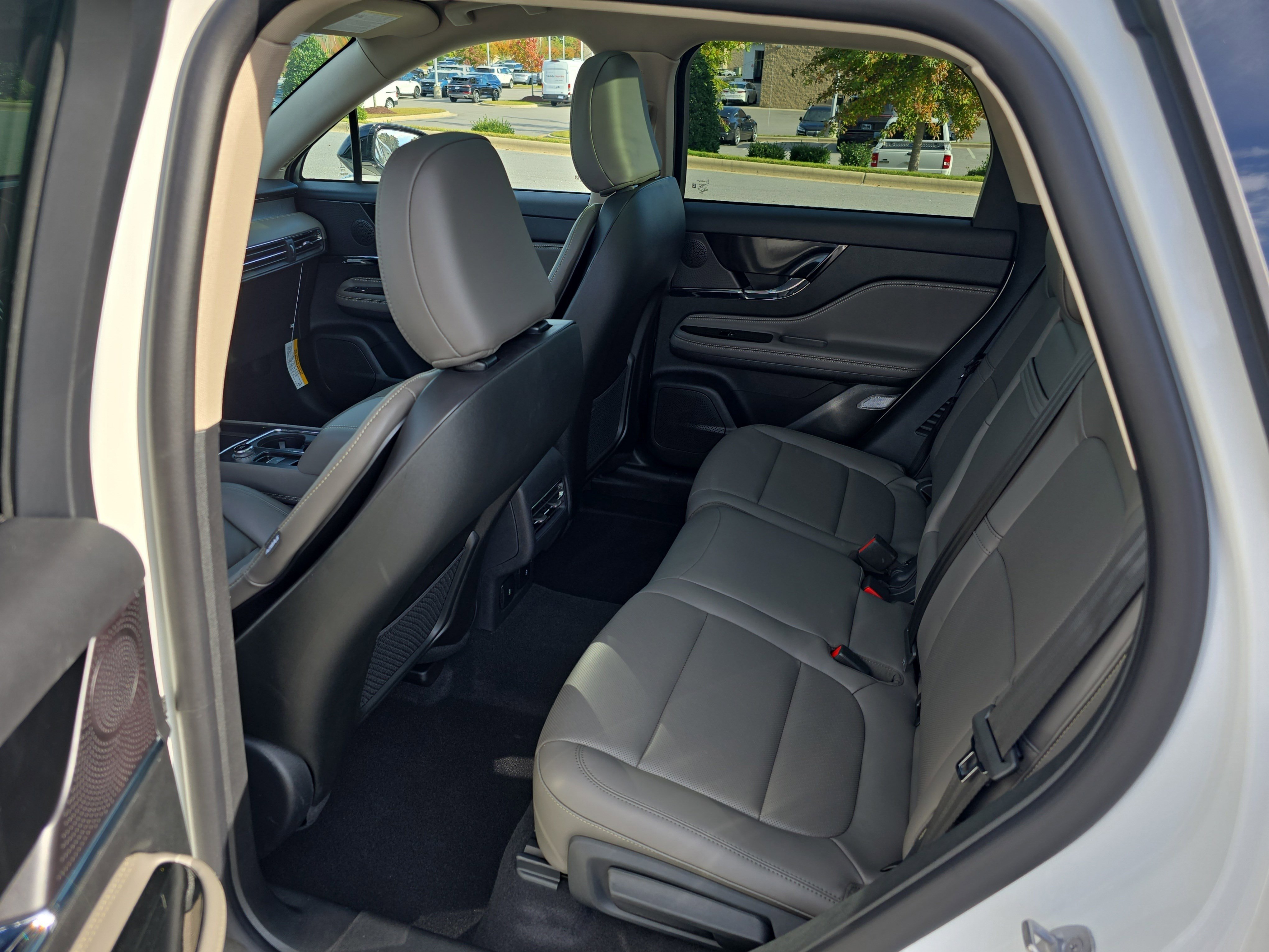 New 2026 Lincoln Corsair Premiere image 13