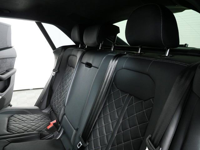 New 2026 Audi SQ8 Prestige image 23