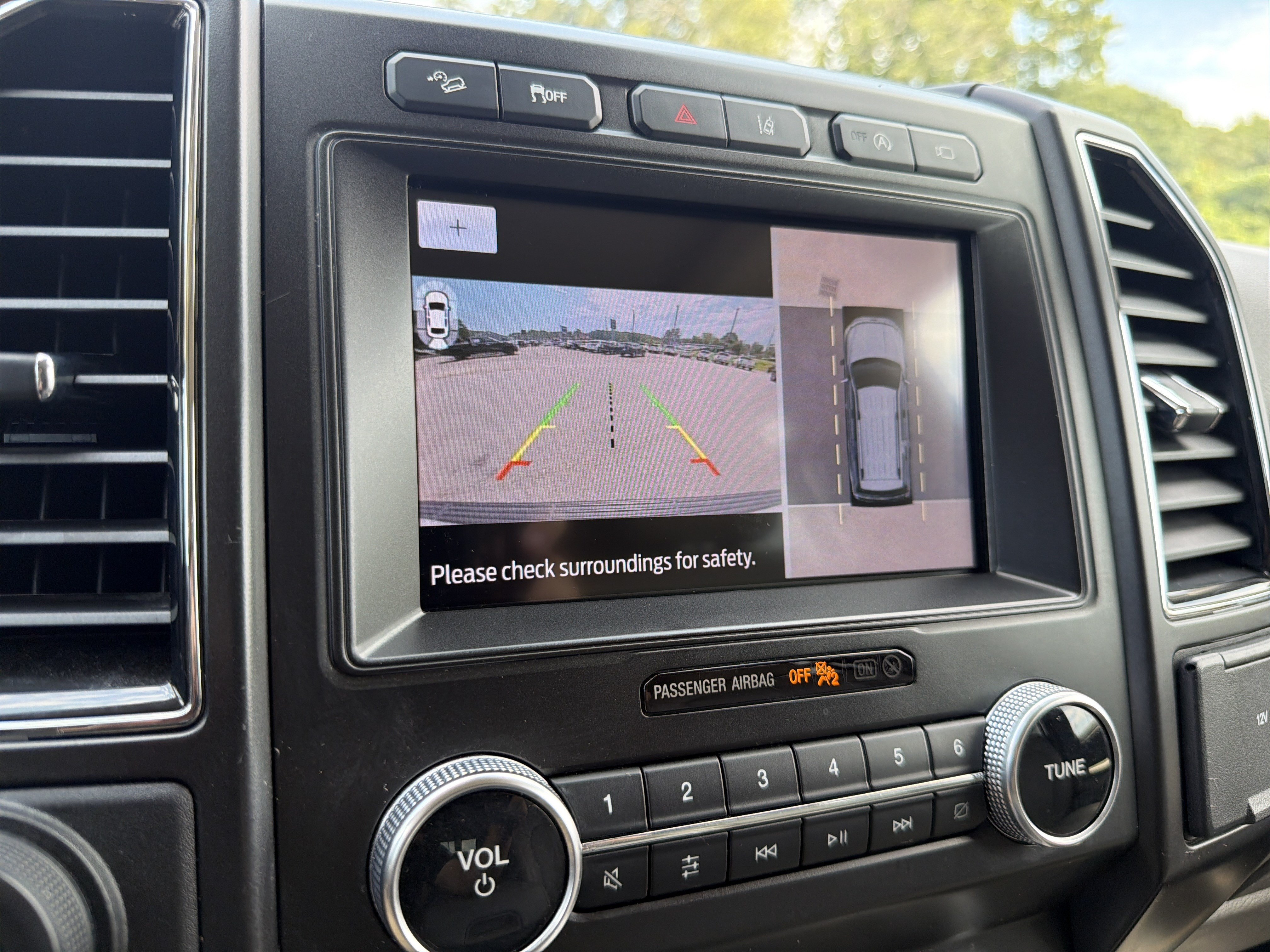 Used 2021 Ford Expedition Limited AWD/4WD image 25