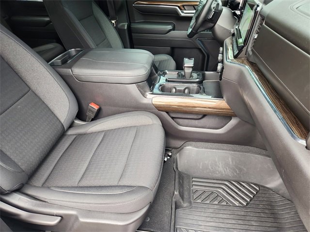 Used 2024 Chevrolet Silverado 1500 LT Trail Boss AWD/4WD image 18