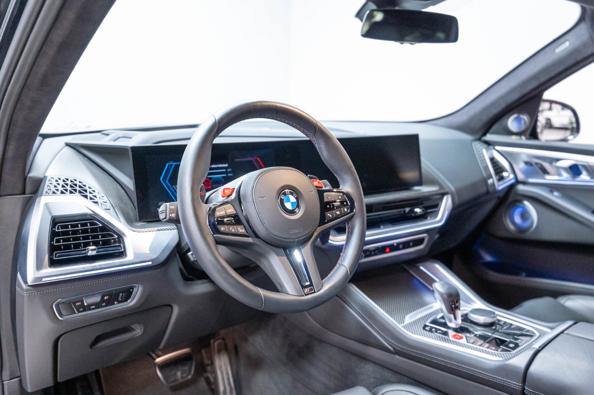 Used 2023 BMW XM AWD/4WD image 12