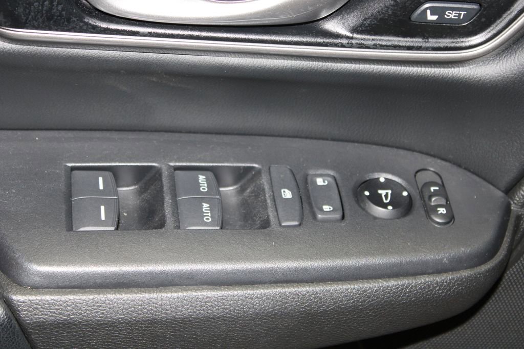 Used 2022 Honda CR-V EX-L image 9