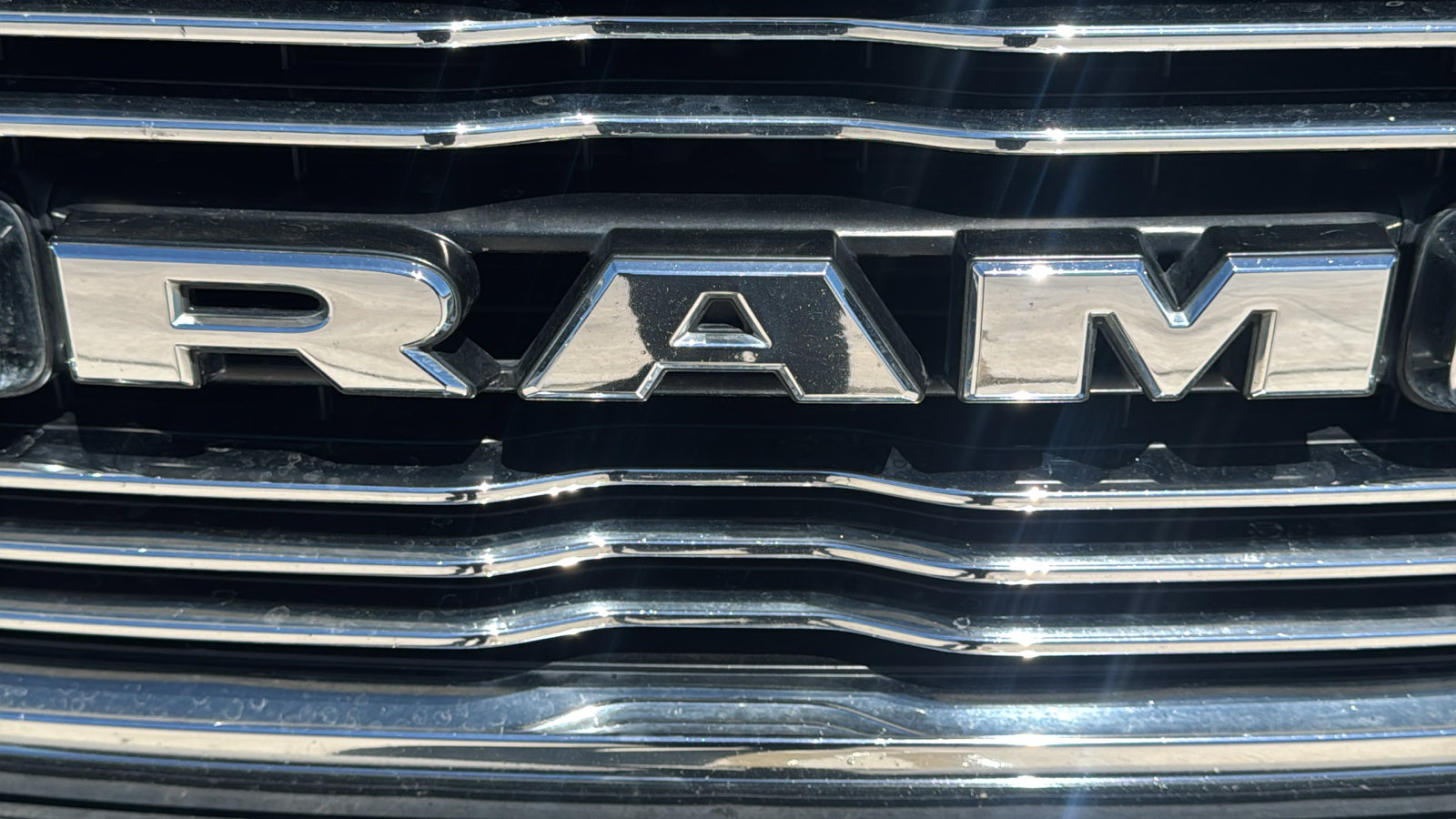 Used 2020 RAM 1500 Laramie image 10