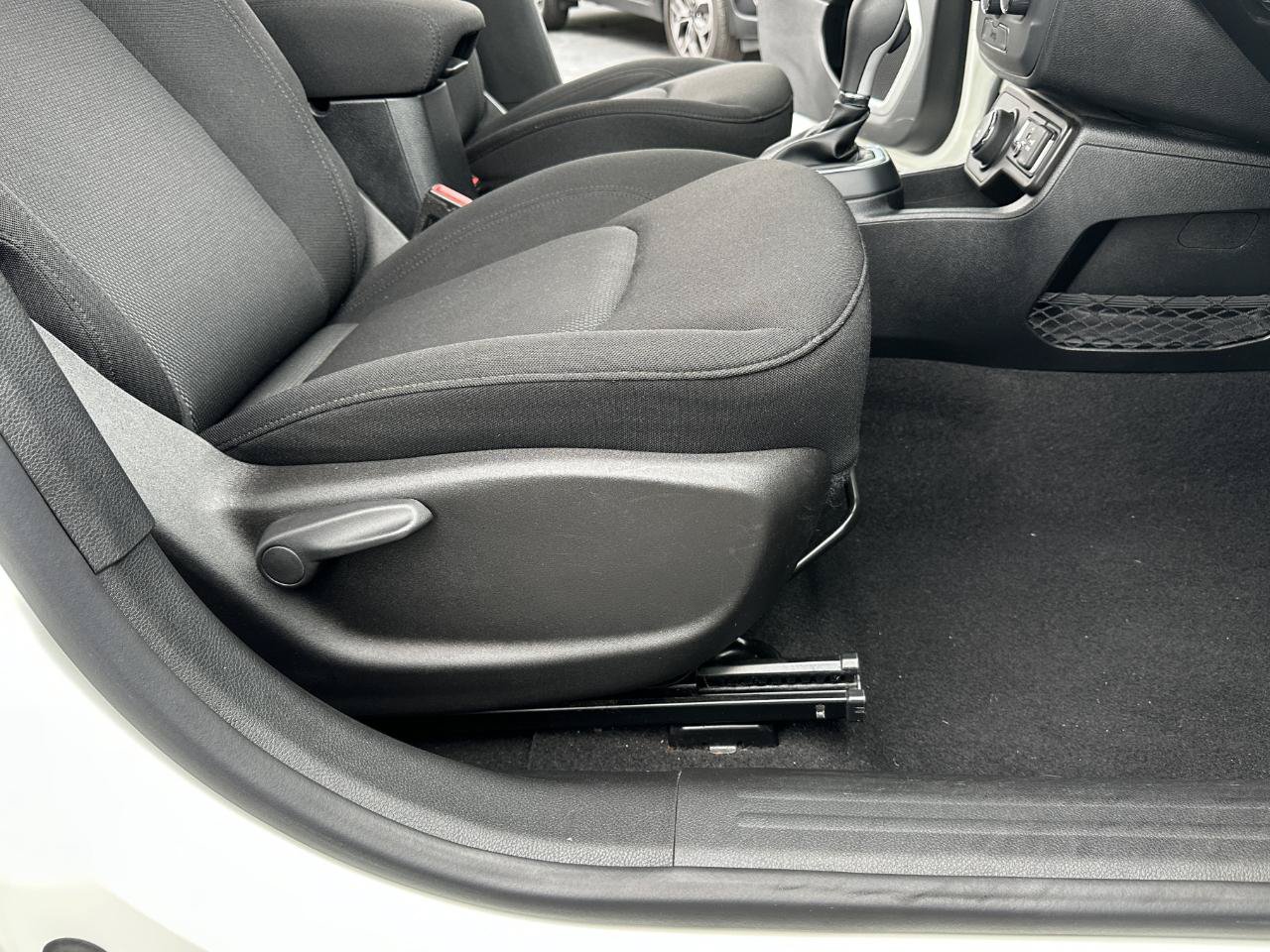 Used 2019 Jeep Renegade Sport AWD/4WD image 43