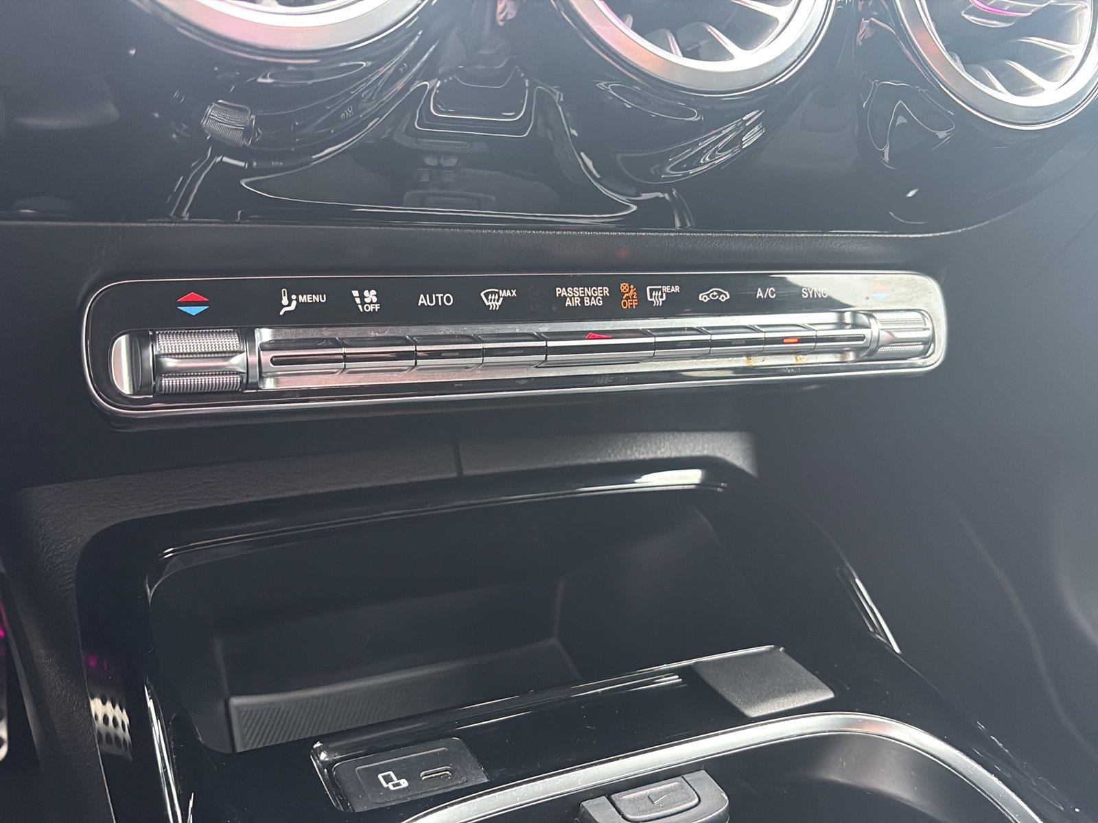 Used 2021 Mercedes-Benz CLA 35 AMG 4MATIC image 18