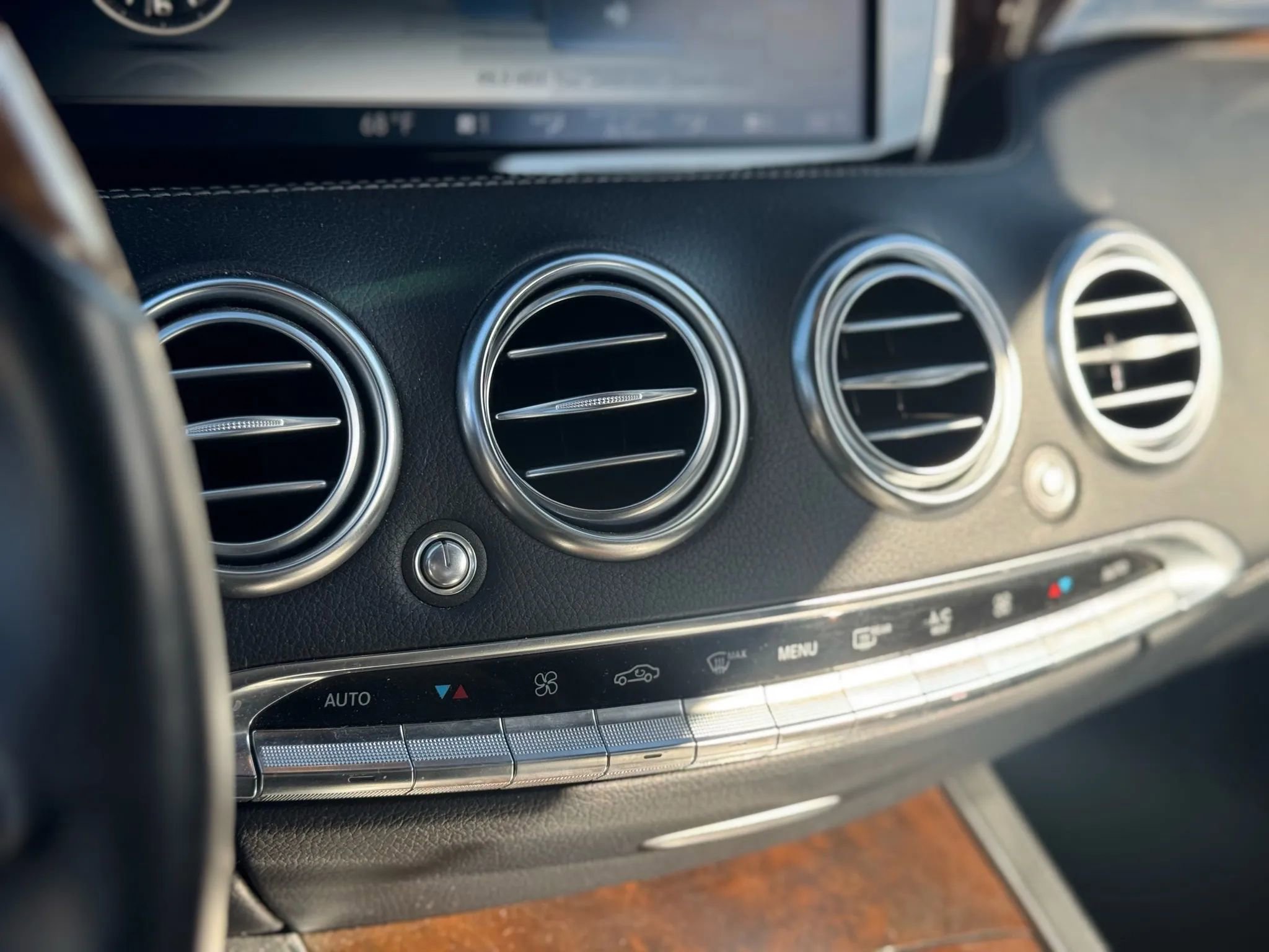 Used 2015 Mercedes-Benz S 550 4MATIC Coupe image 42