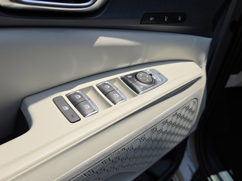 New 2026 Kia Carnival SX FWD image 21
