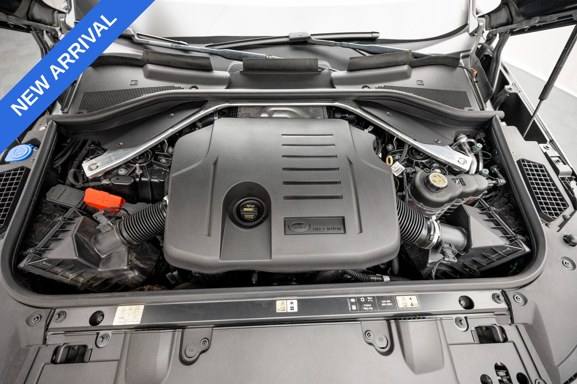 Used 2025 Land Rover Range Rover SE AWD/4WD image 33