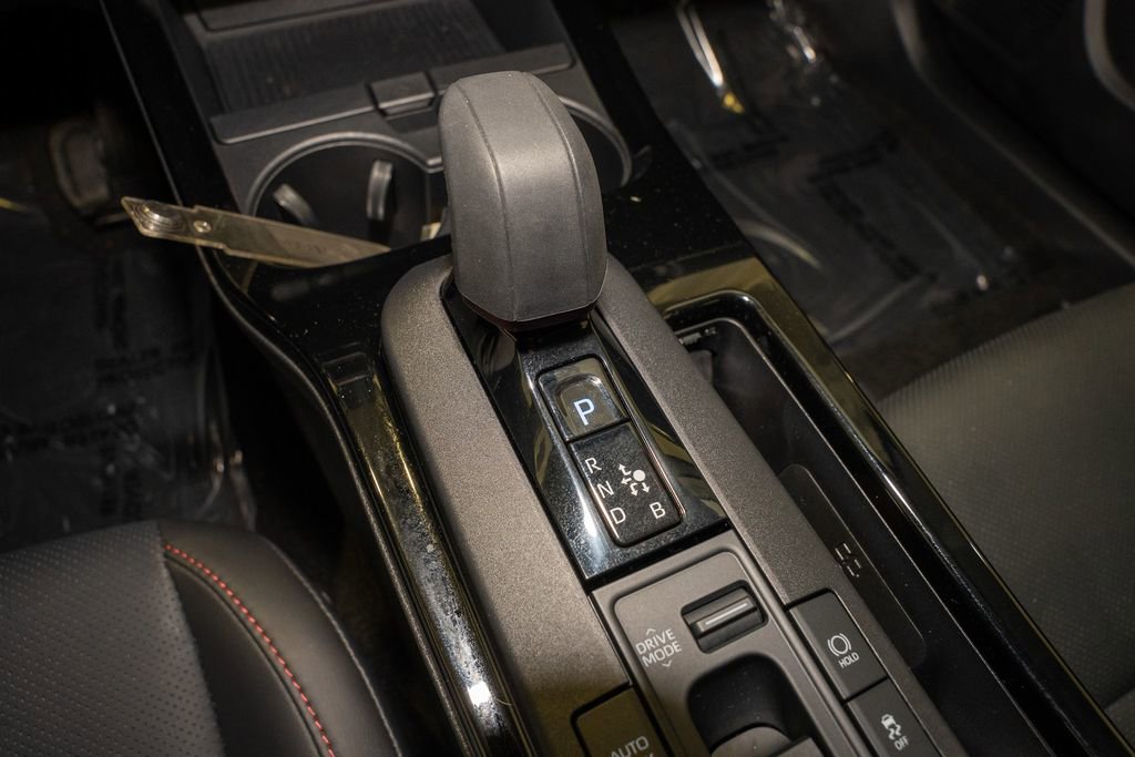 Used 2025 Toyota Prius Plug-In Hybrid image 16