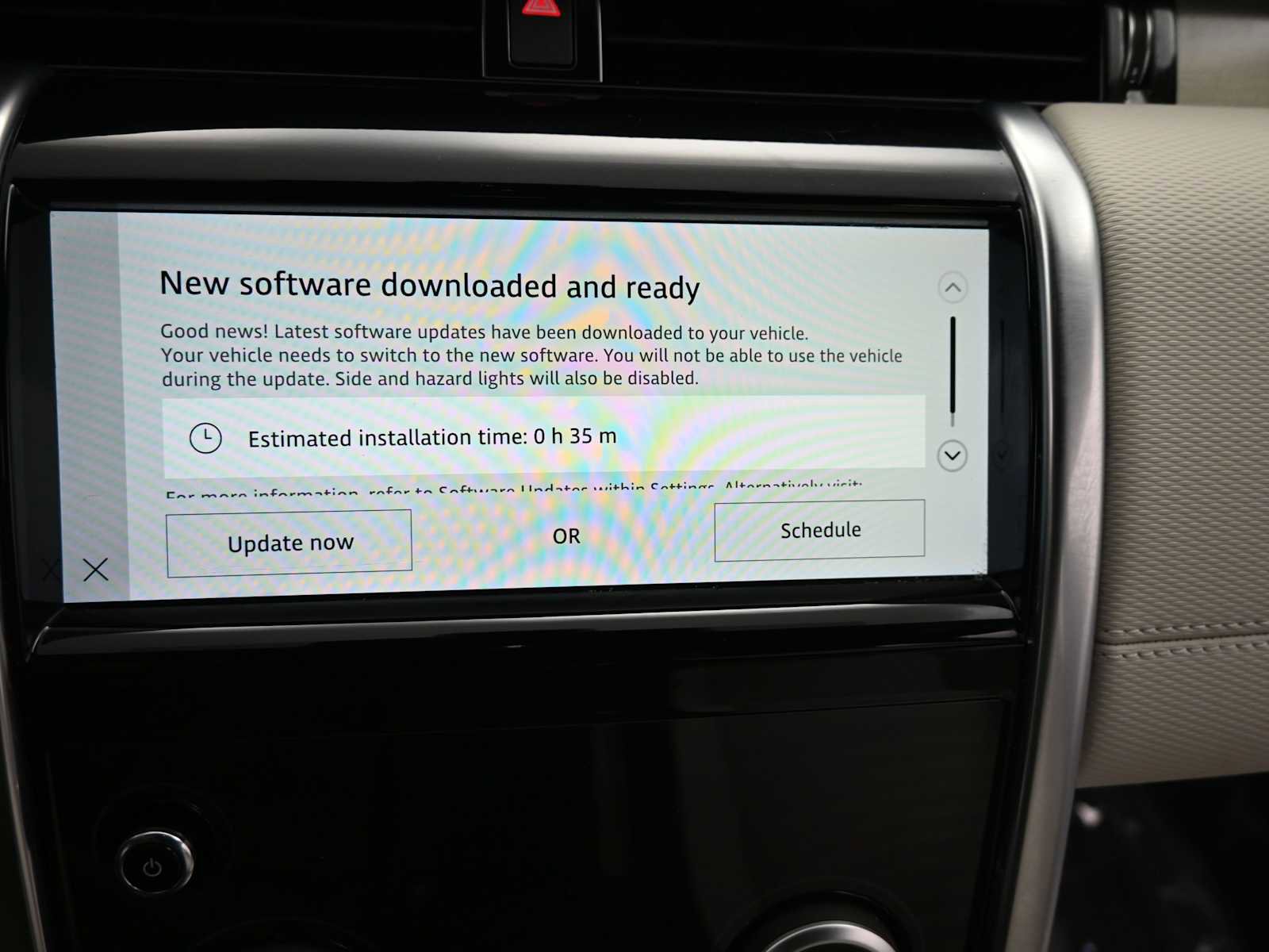 Used 2023 Land Rover Discovery Sport SE R-Dynamic image 17