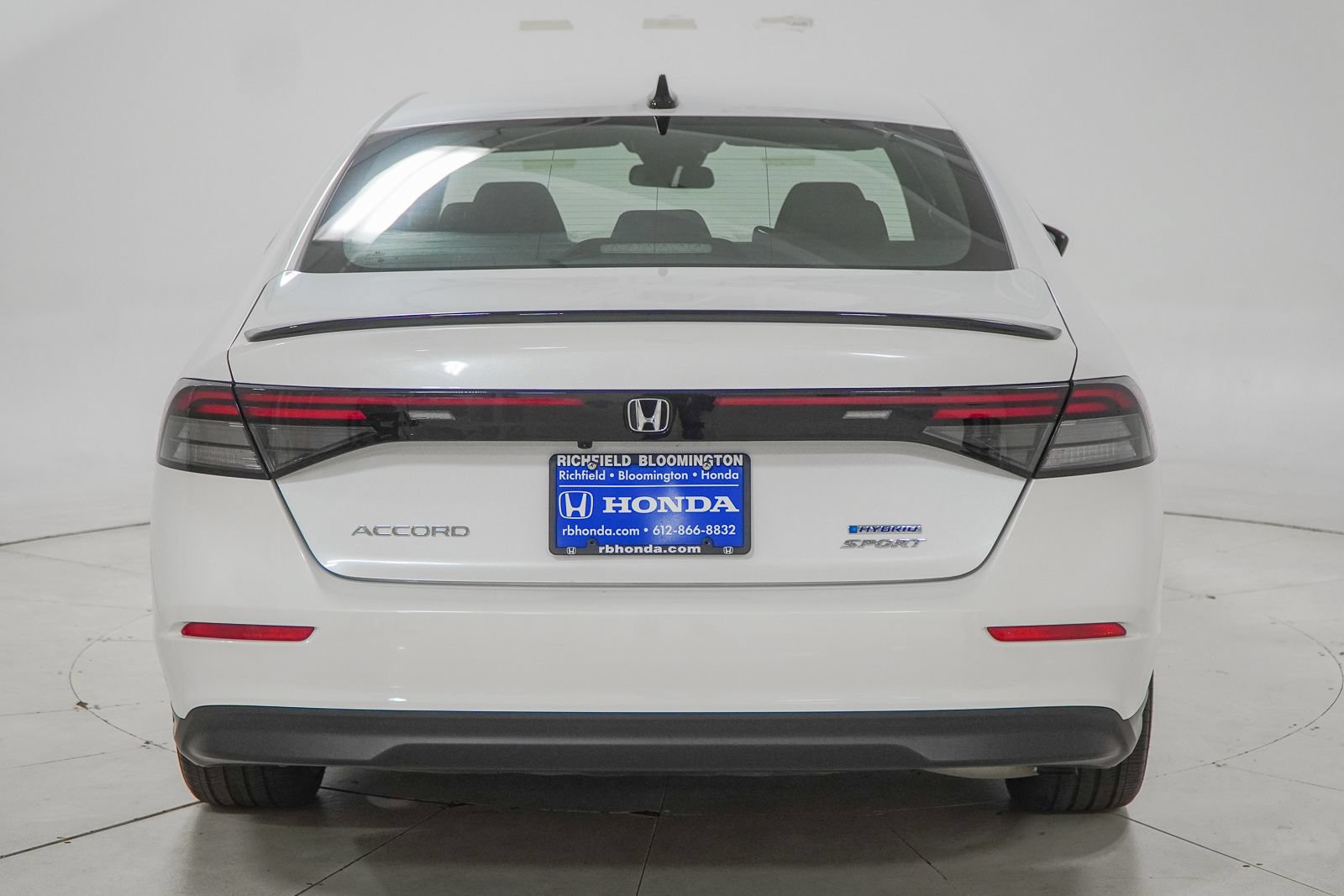 Used 2025 Honda Accord Sport image 8