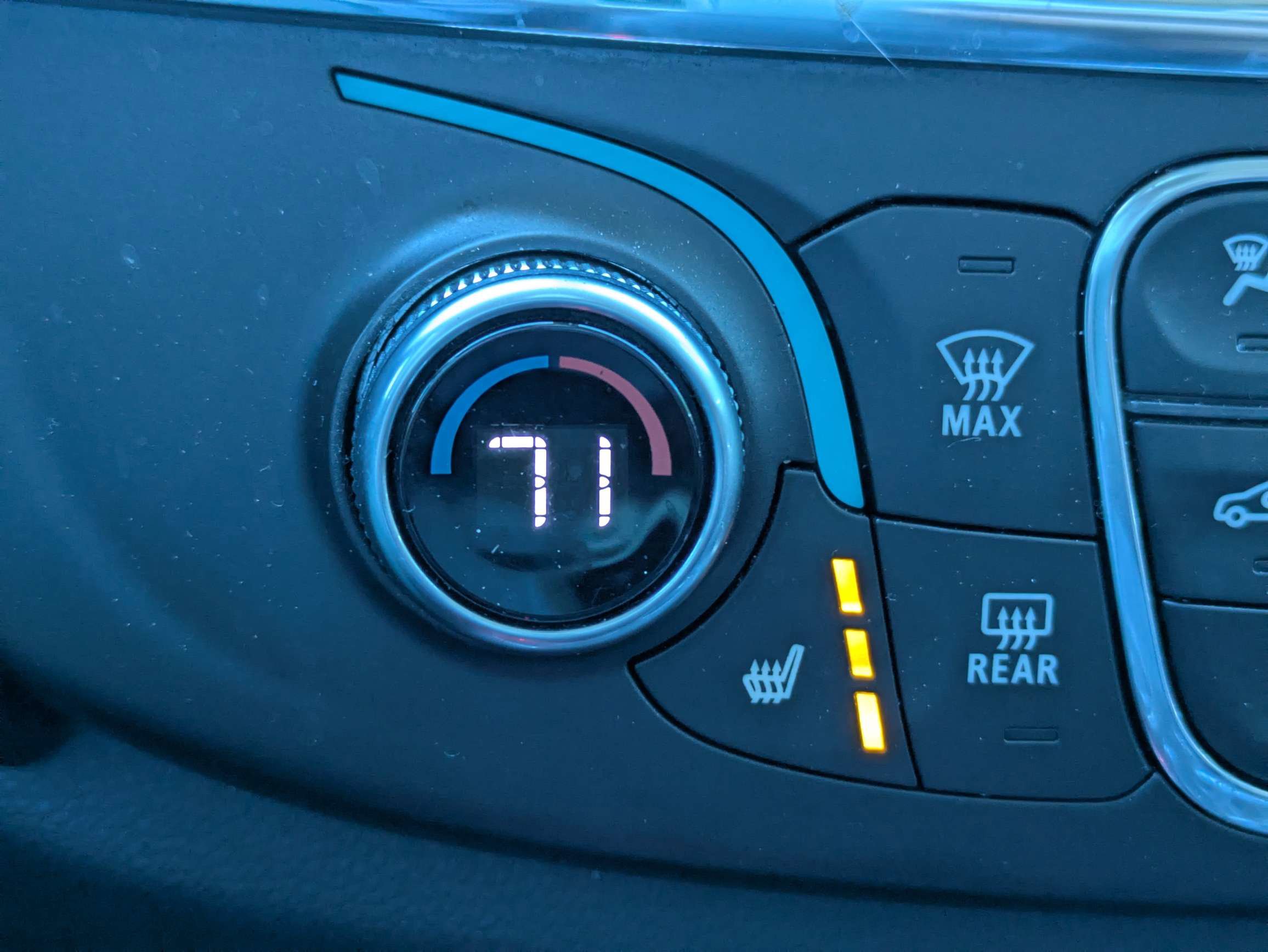 Used 2018 Chevrolet Traverse LT FWD image 14