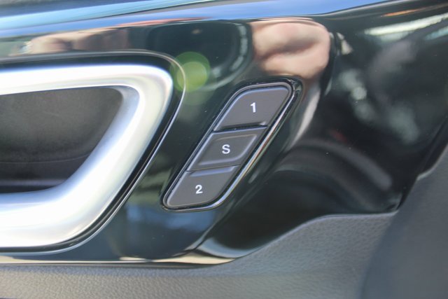 Used 2025 Jeep Compass Trailhawk w/ Trailhawk Elite Group image 12