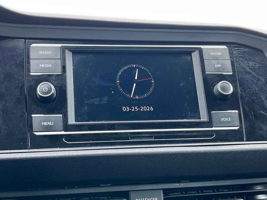 Used 2024 Volkswagen Jetta SE image 20