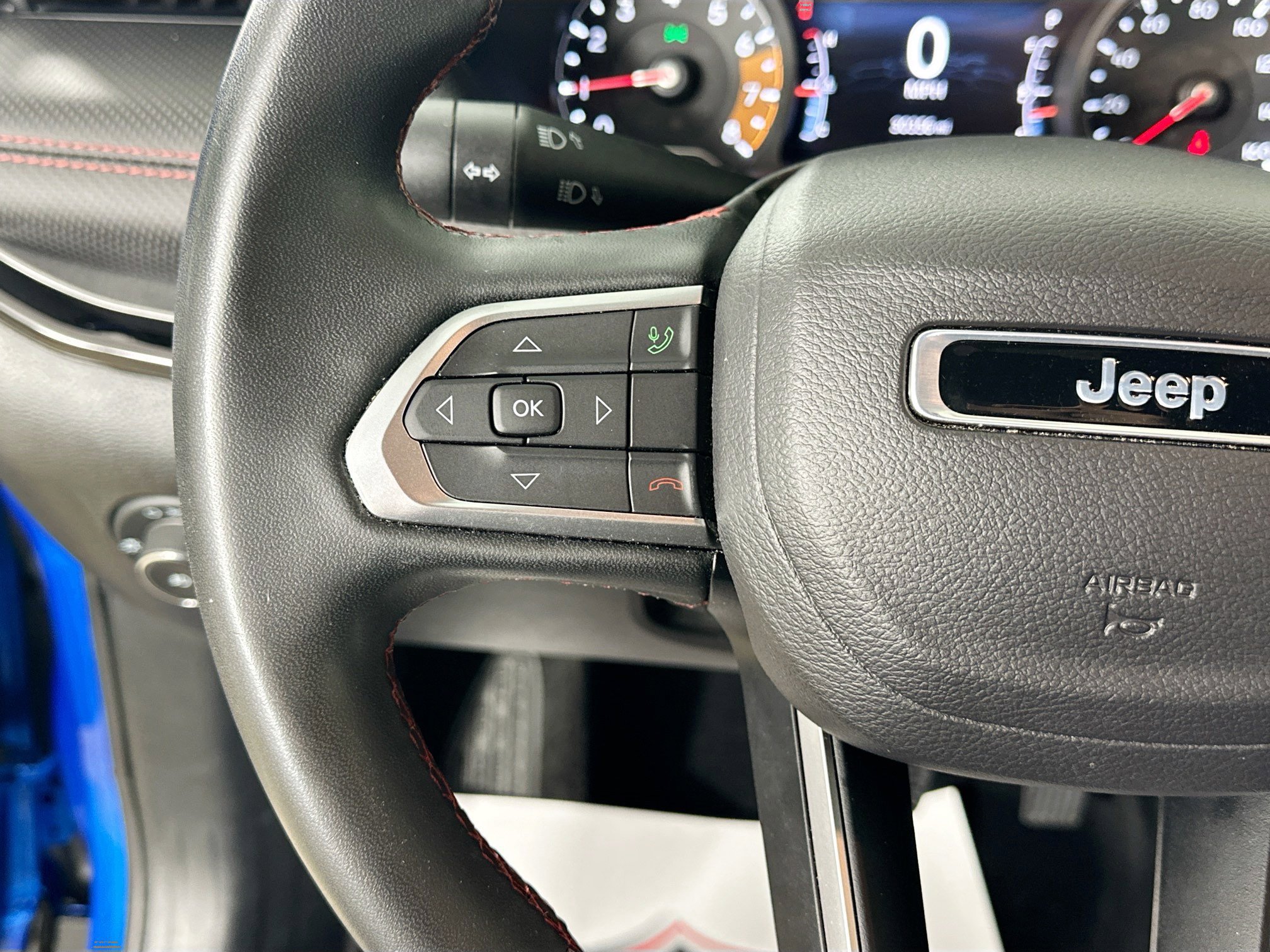 Used 2024 Jeep Compass Trailhawk AWD/4WD image 12