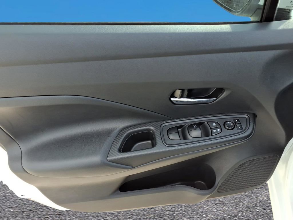 New 2025 Nissan Versa SV w/ Trunk Package FWD image 15