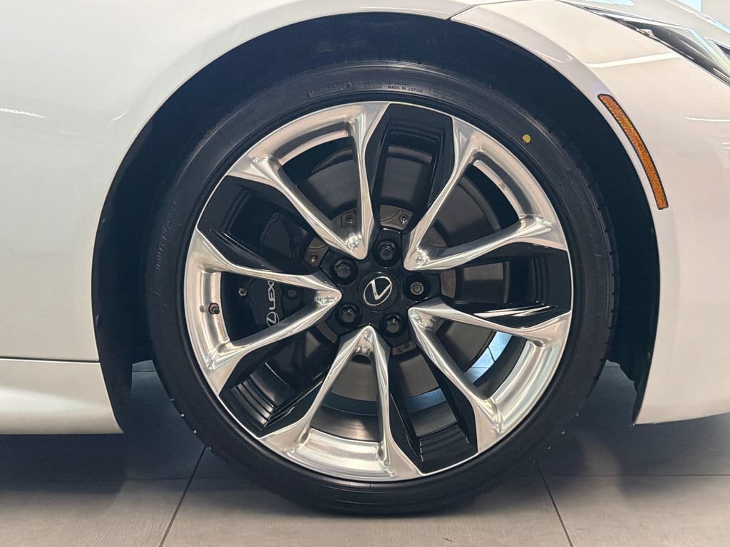 Used 2018 Lexus LC 500 Coupe w/ Sport Package RWD image 10