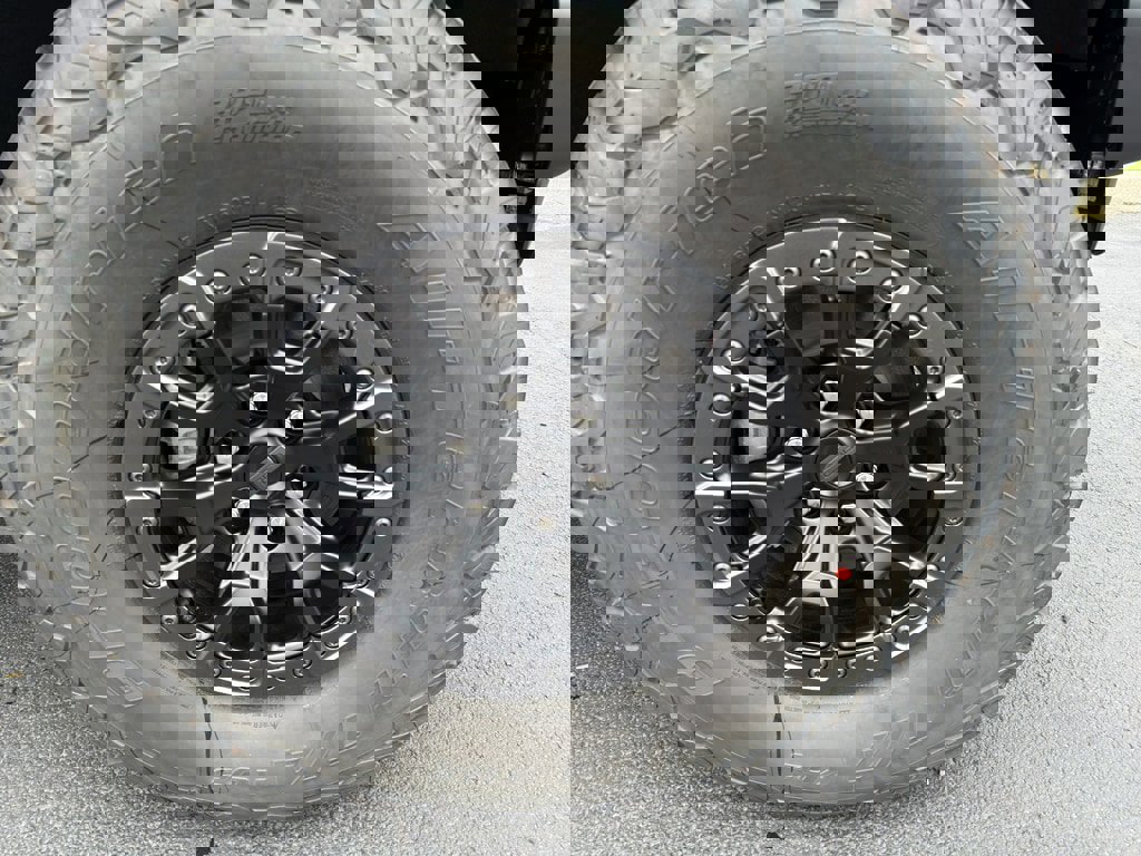 New 2025 Ford Bronco Raptor image 8