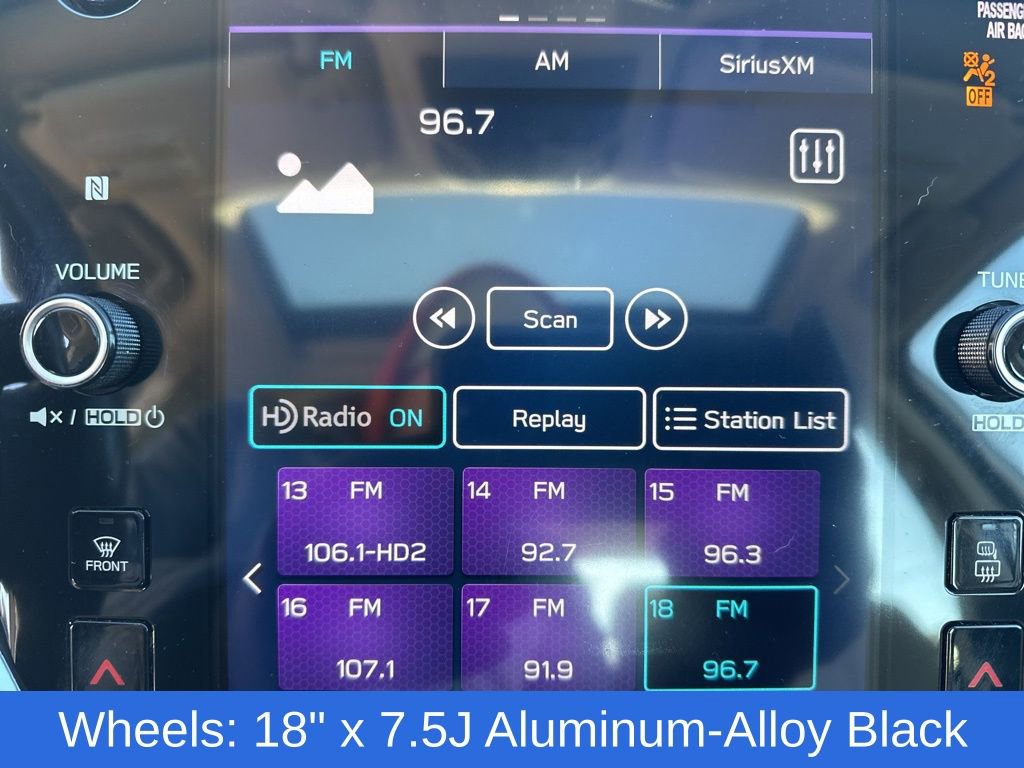 Used 2022 Subaru Legacy Limited image 24