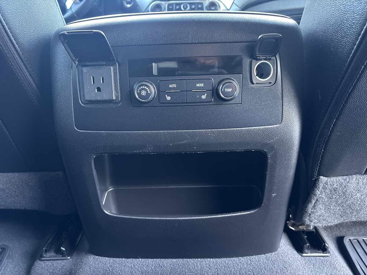 Used 2020 Chevrolet Tahoe Premier w/ RST 6.2L Performance Edition image 16