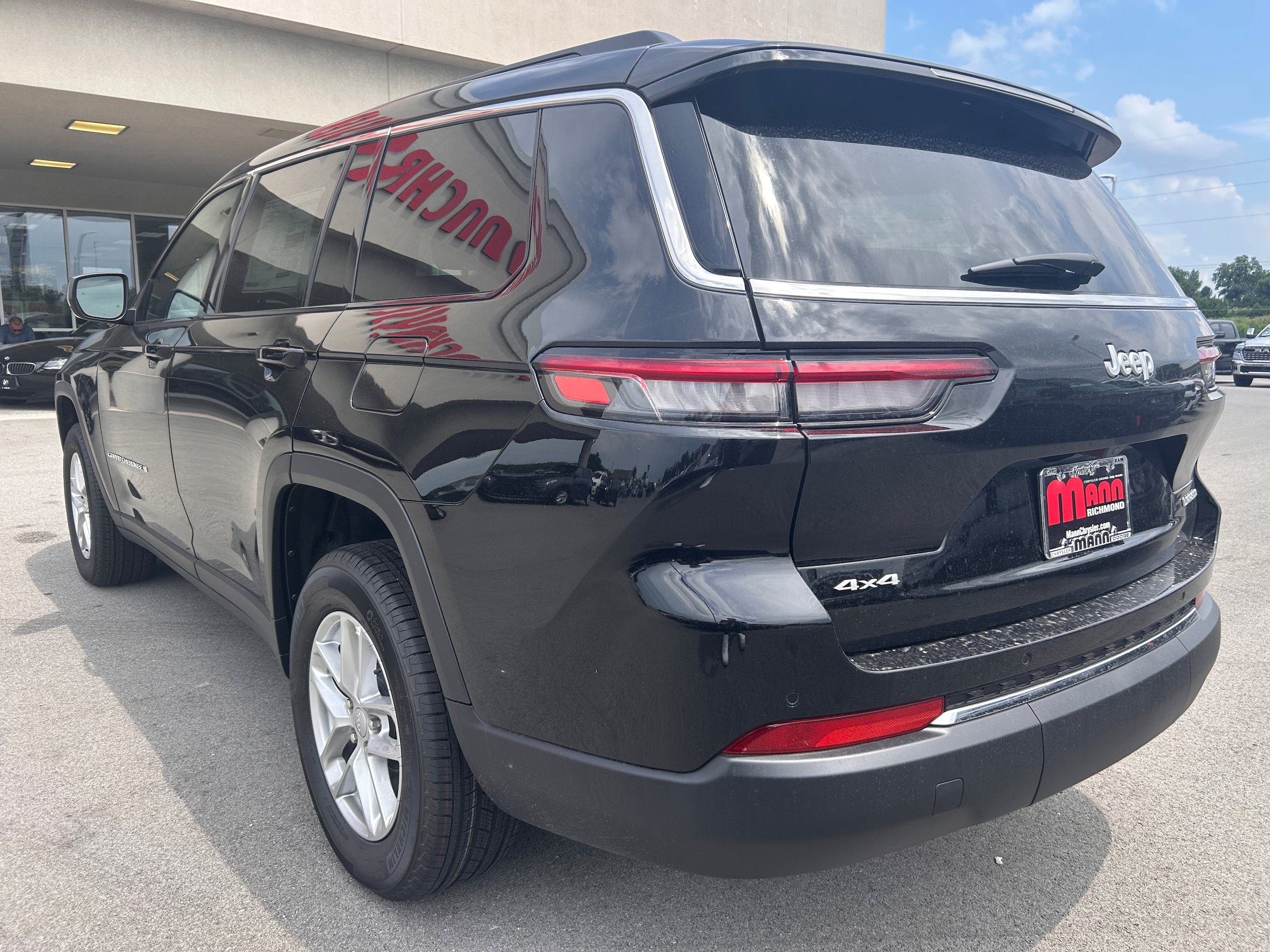 New 2026 Jeep Grand Cherokee L 4WD image 5