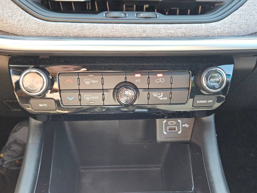 Used 2025 Jeep Compass Sport AWD/4WD image 19