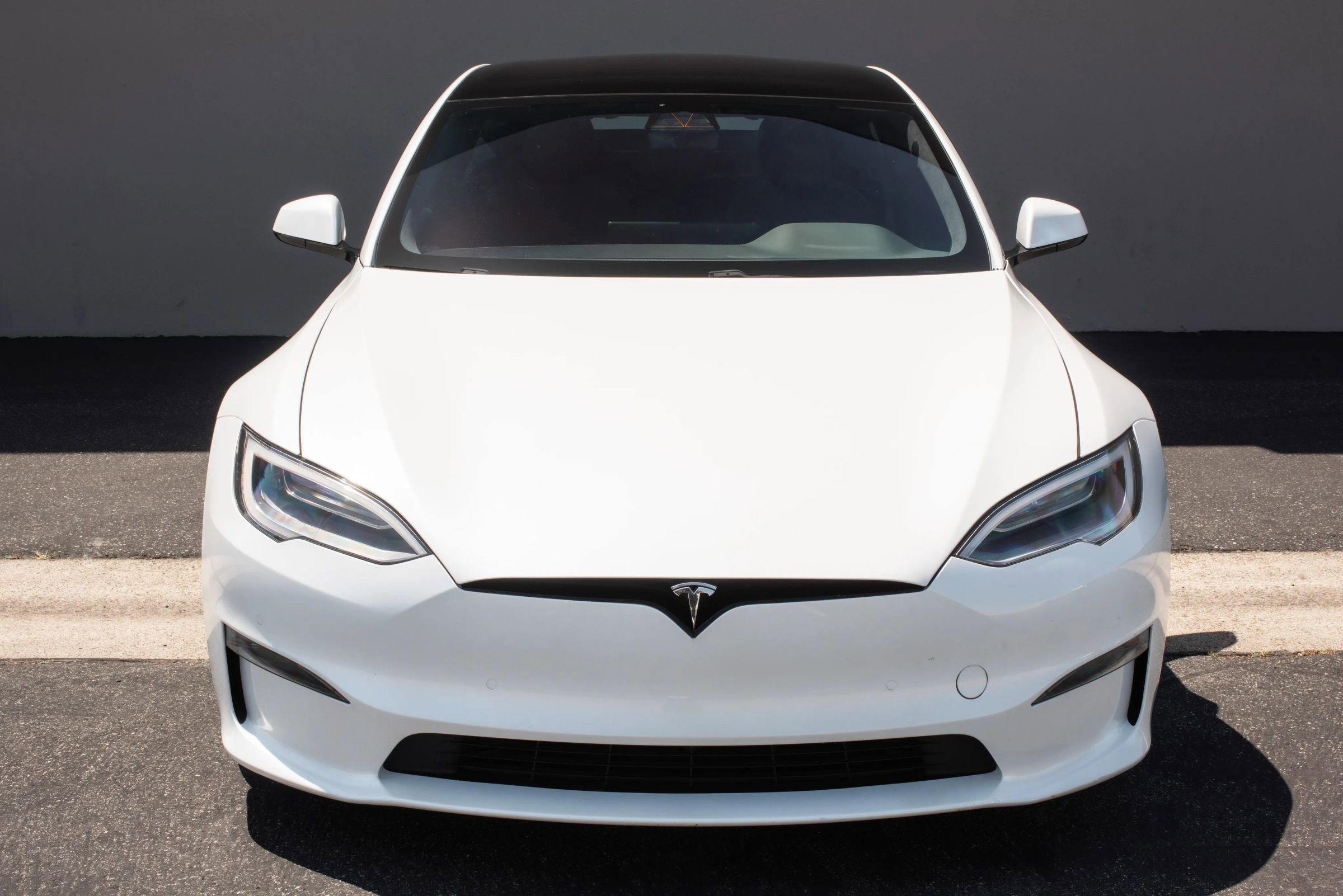 Used 2021 Tesla Model S Plaid image 3