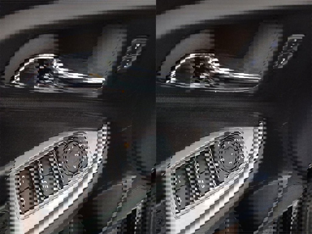 Used 2024 Chevrolet Malibu LT image 17