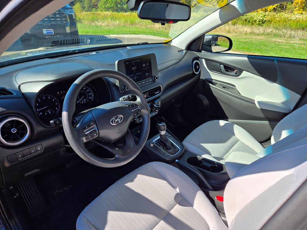 Used 2023 Hyundai Kona SEL AWD/4WD image 14