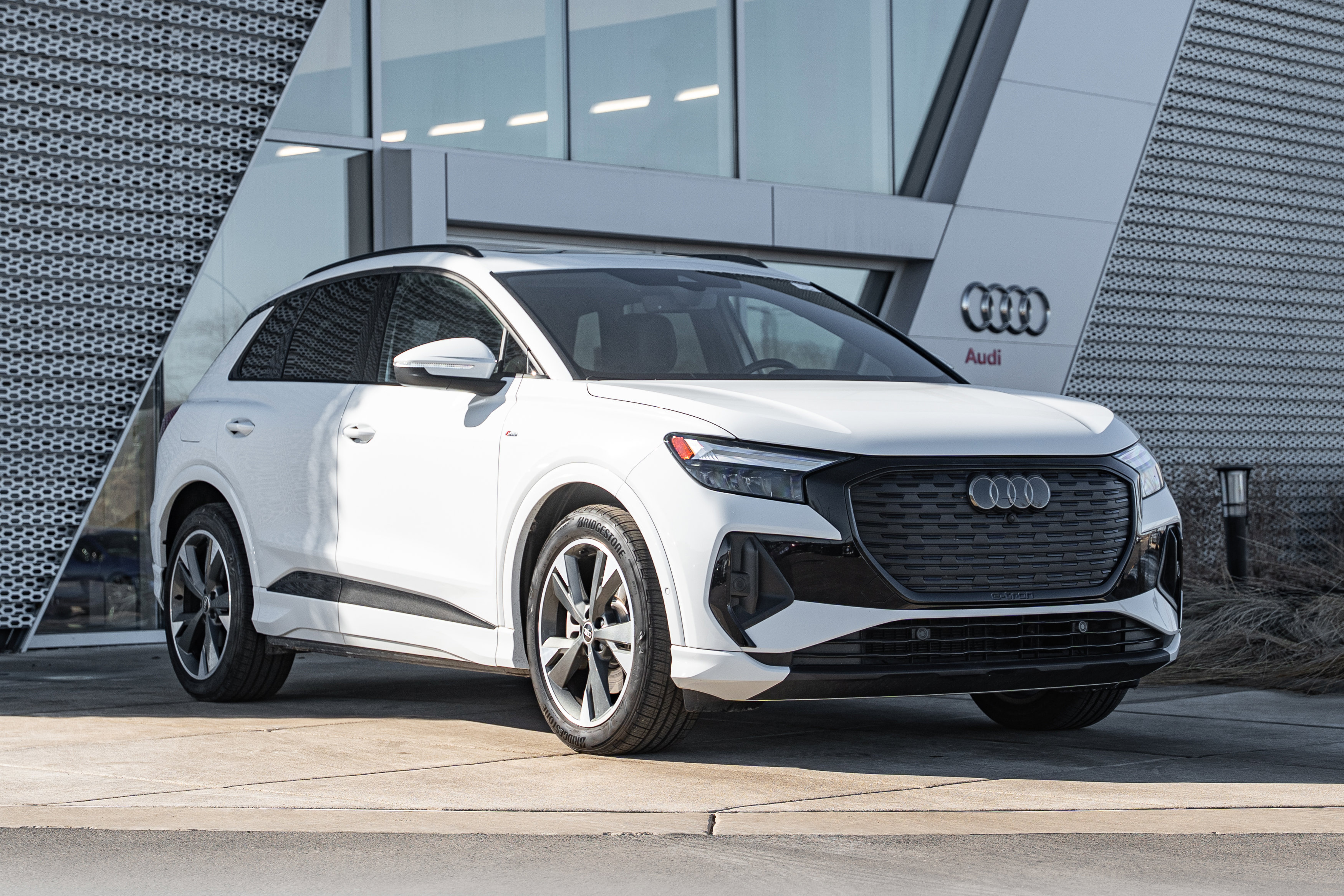 Certified 2024 Audi Q4 e-tron Premium Plus w/ Premium Plus image 1