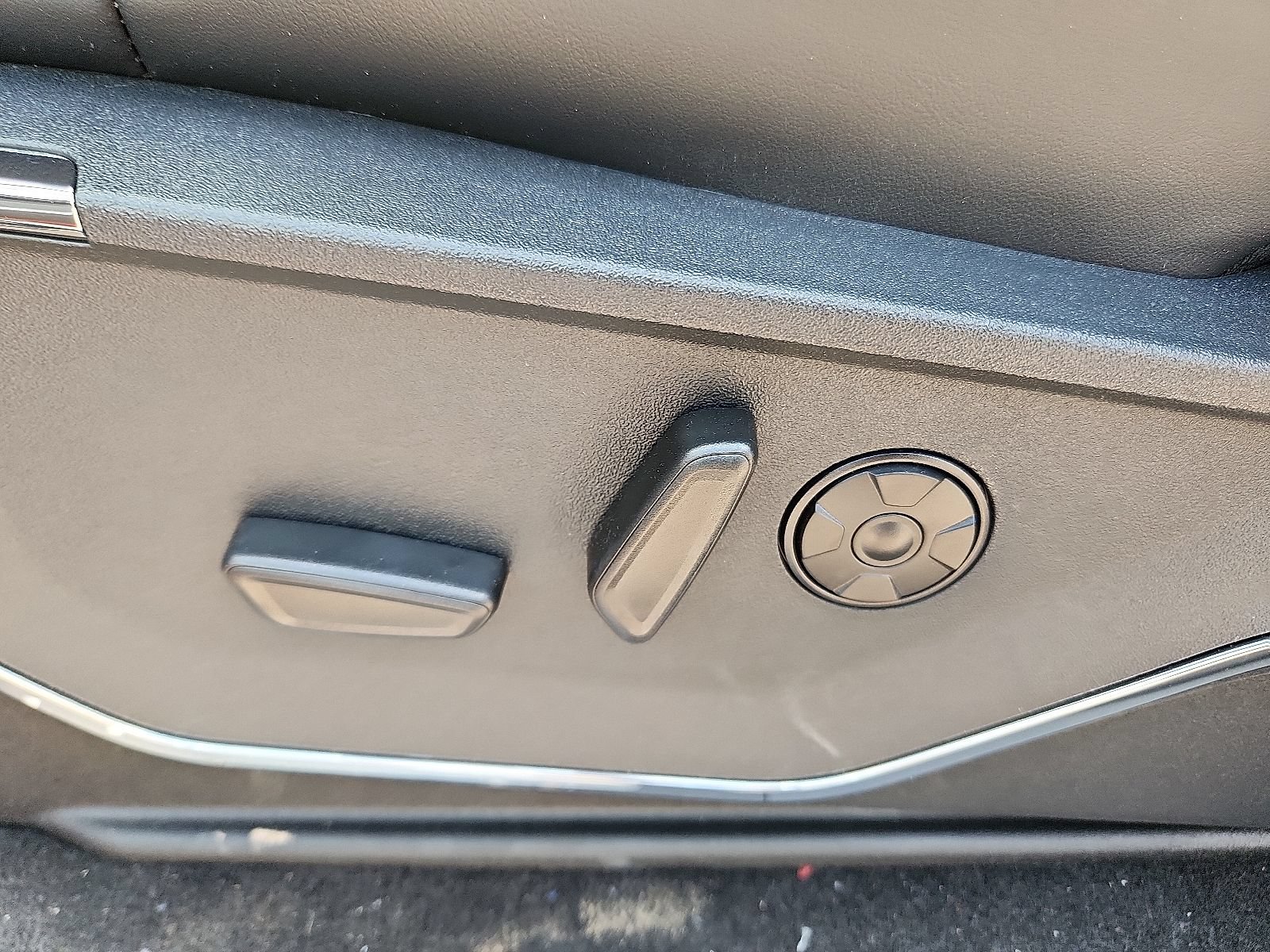 New 2025 Ford F250 Platinum AWD/4WD image 12