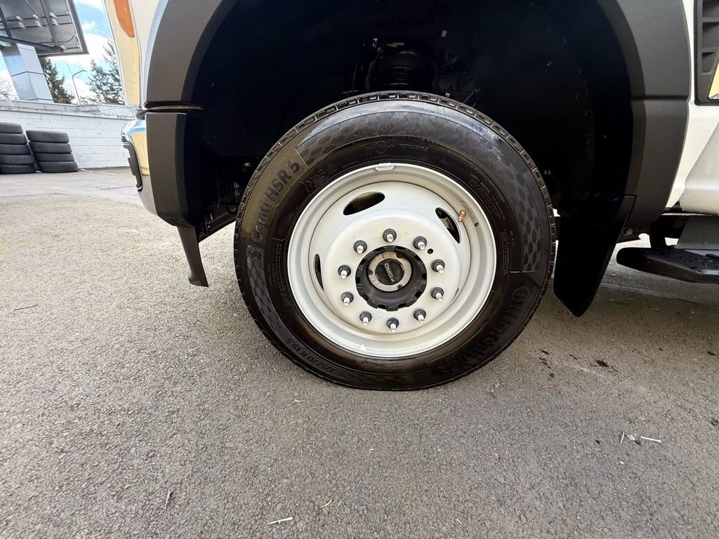 Used 2024 Ford F450 XL w/ XL Chrome Package image 8