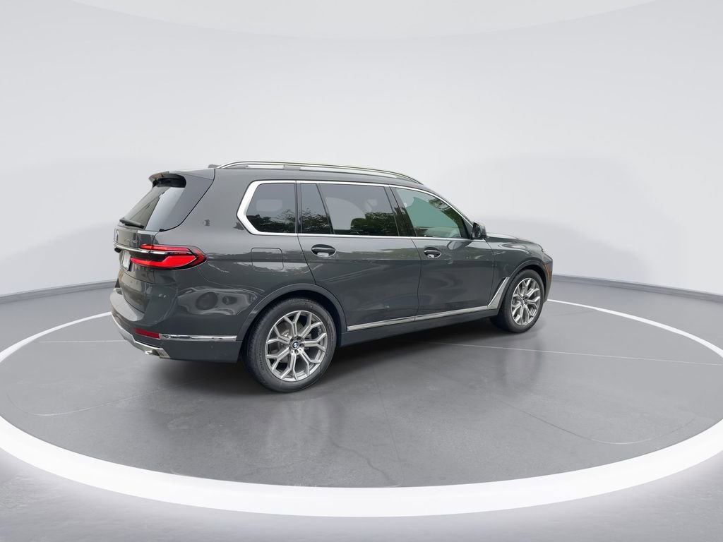 Used 2026 BMW X7 xDrive40i w/ Premium Package image 8