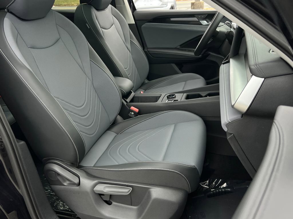 New 2026 Volkswagen Tiguan SE image 10