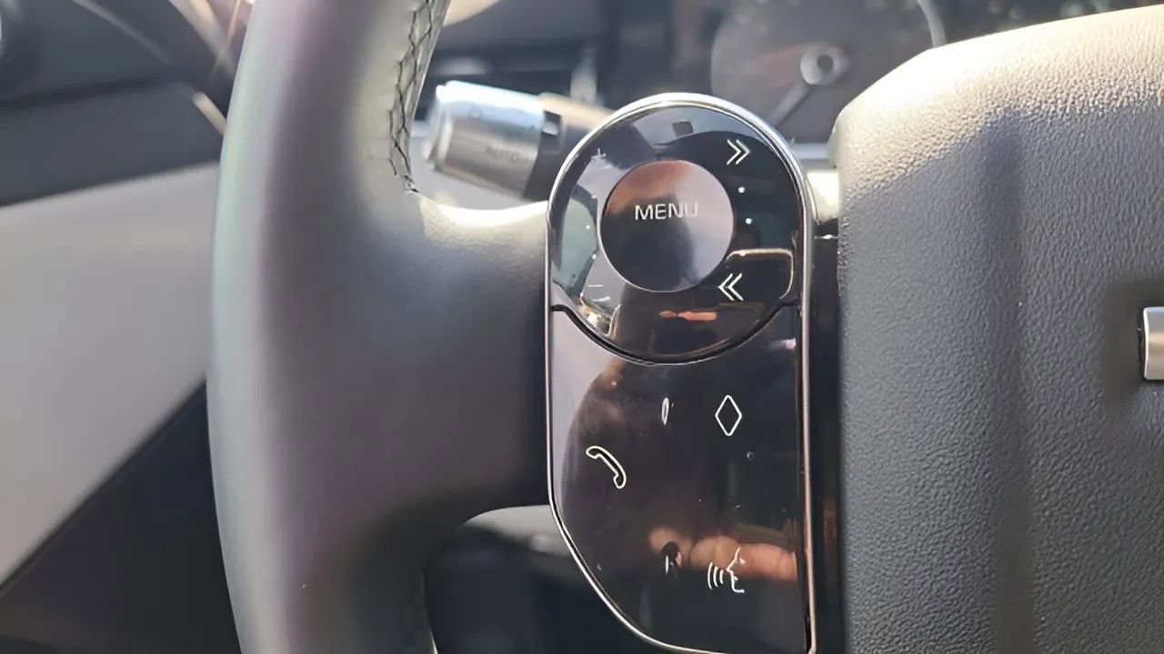 Used 2020 Land Rover Range Rover Evoque S image 28