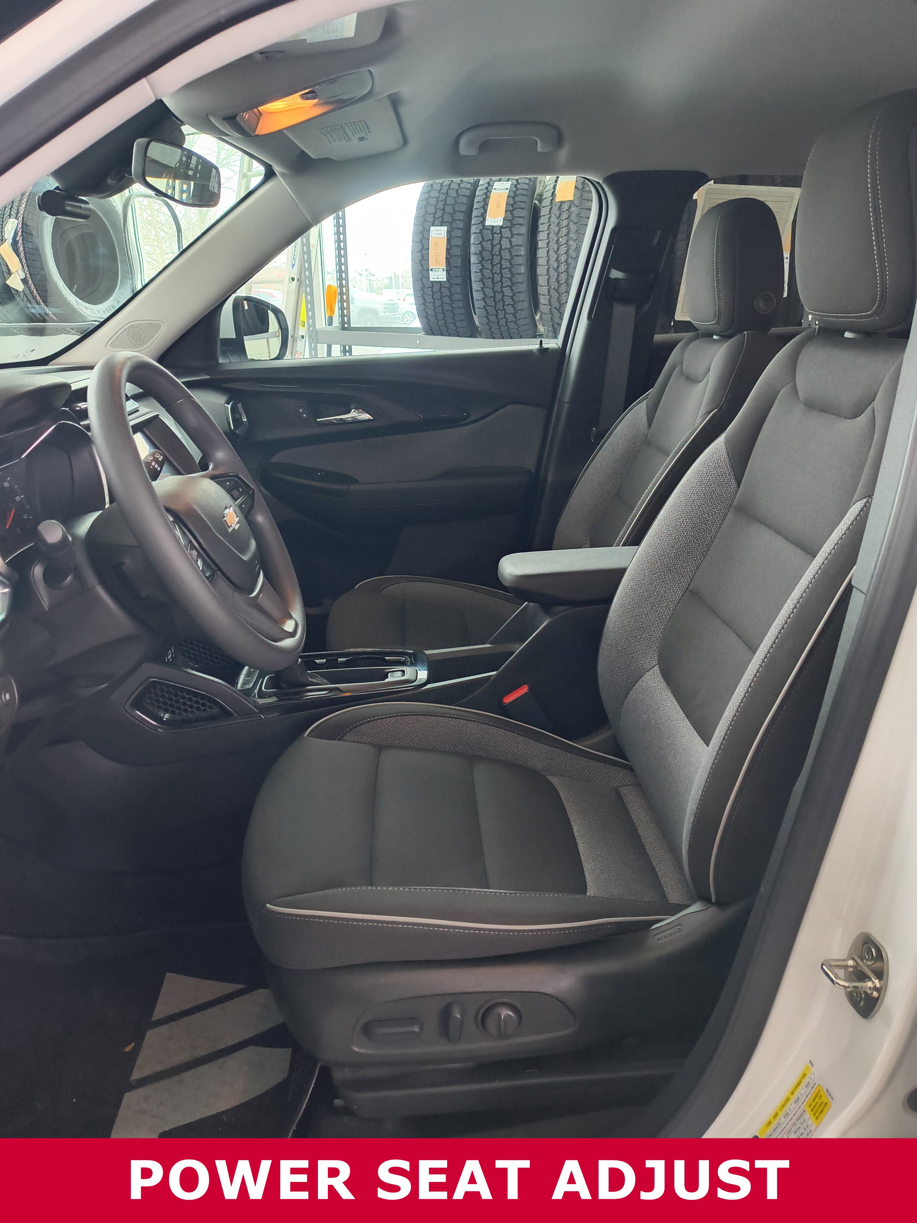 Used 2023 Chevrolet TrailBlazer LT image 9