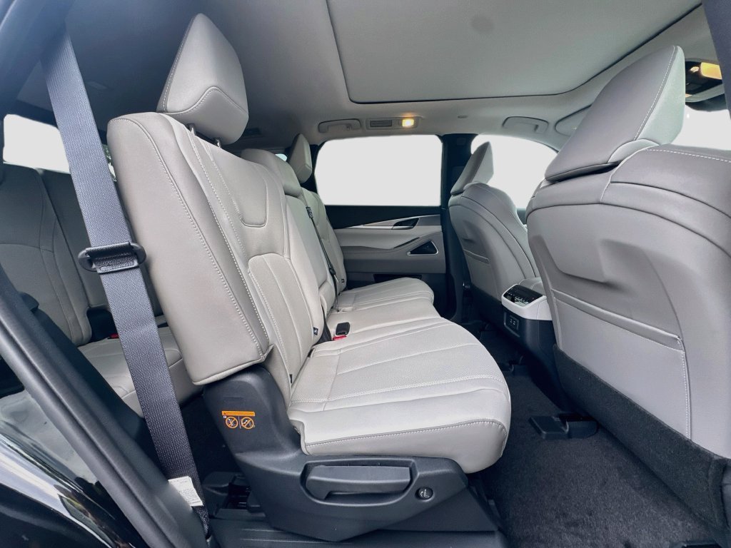 New 2027 INFINITI QX60 Luxe w/ Cargo Package FWD image 30