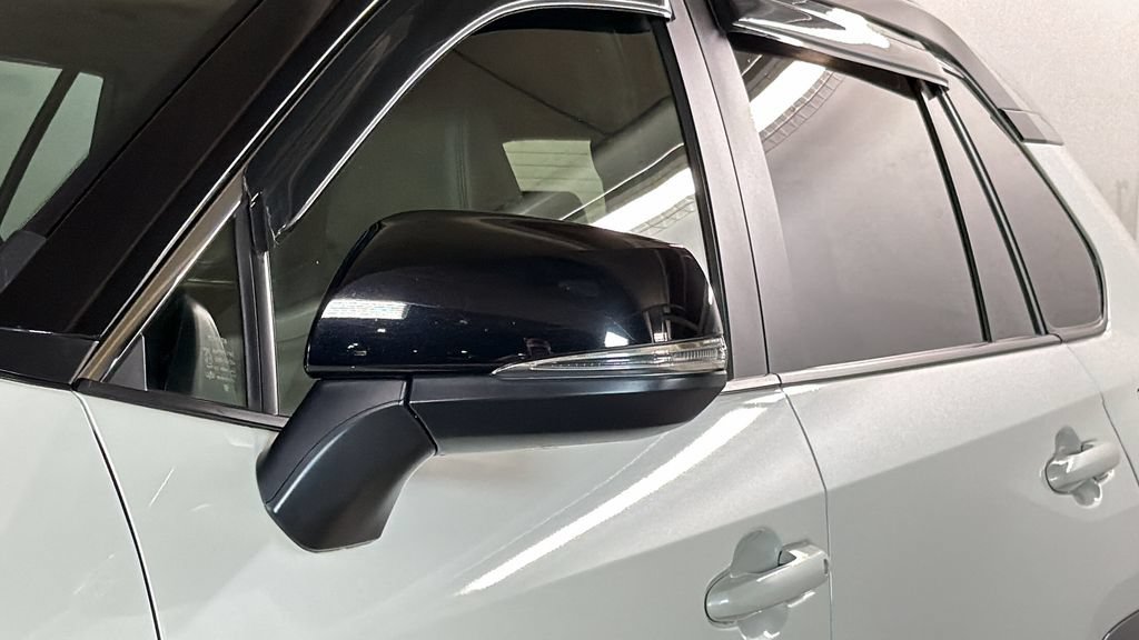 Used 2020 Toyota RAV4 XSE AWD/4WD image 5