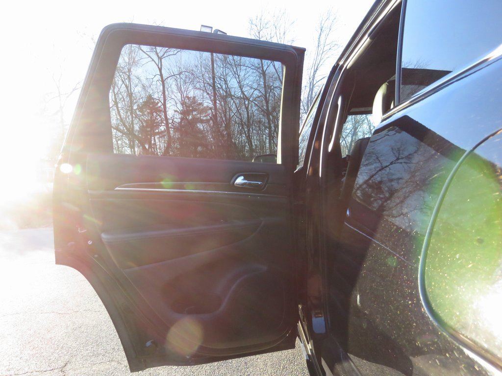 Used 2019 Jeep Grand Cherokee Overland image 19